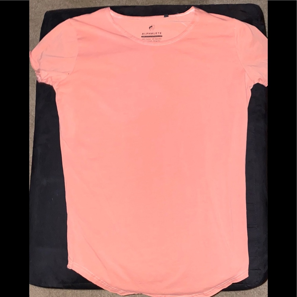 Alphalete Scoop Neck Shirt